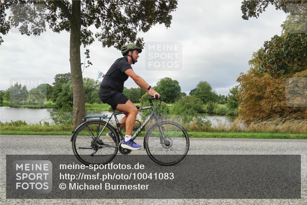30.08.2026 - Elbe Triathlon Hamburg Michael Burmester http://msf.ph/oto/10041083 30.08.2026 11:00:49 Radfahren 952, 1082, 1139, 1168 meine-sportfotos.de