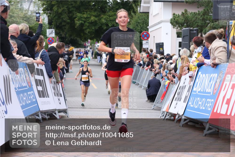 30.08.2026 - Blankeneser Heldenlauf Lena Gebhardt http://msf.ph/oto/10041085 30.08.2026 11:46:21 Ziel 2503, 2532 meine-sportfotos.de