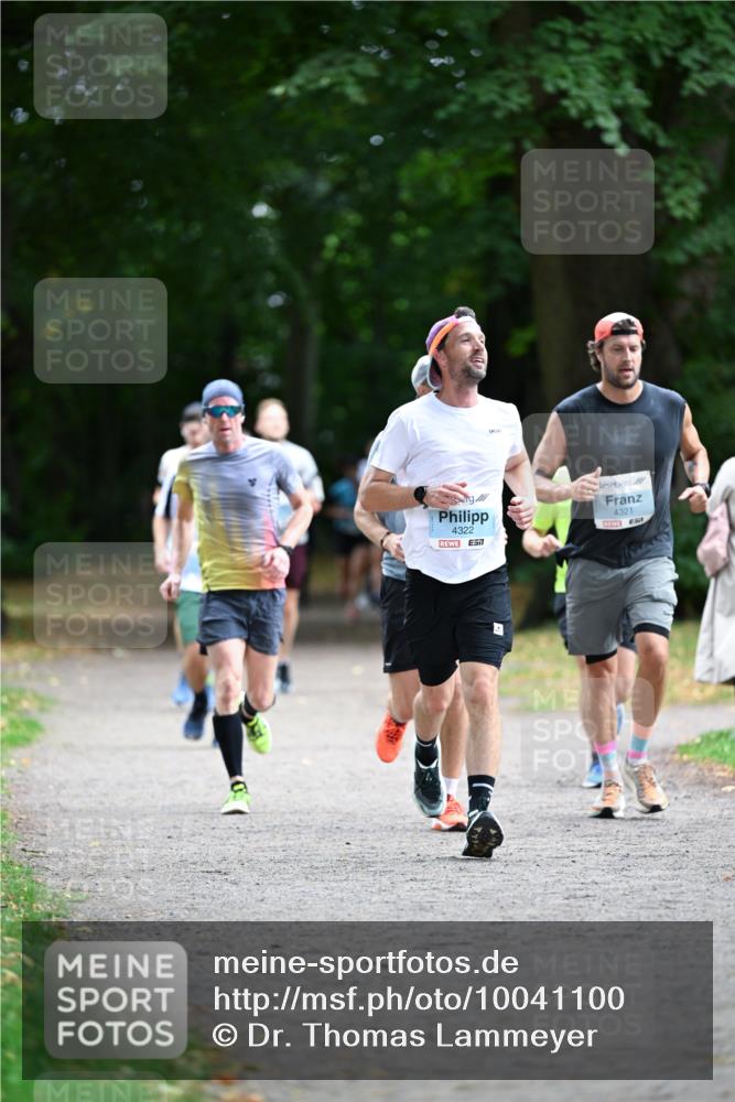 30.08.2026 - Blankeneser Heldenlauf Dr. Thomas Lammeyer http://msf.ph/oto/10041100 30.08.2026 11:16:09 Laufen 4322, 57, 4321 meine-sportfotos.de