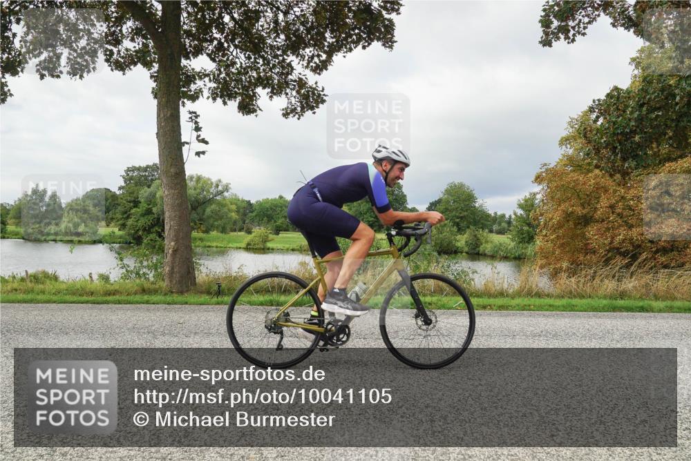30.08.2026 - Elbe Triathlon Hamburg Michael Burmester http://msf.ph/oto/10041105 30.08.2026 11:01:07 Radfahren 1222, 1230 meine-sportfotos.de