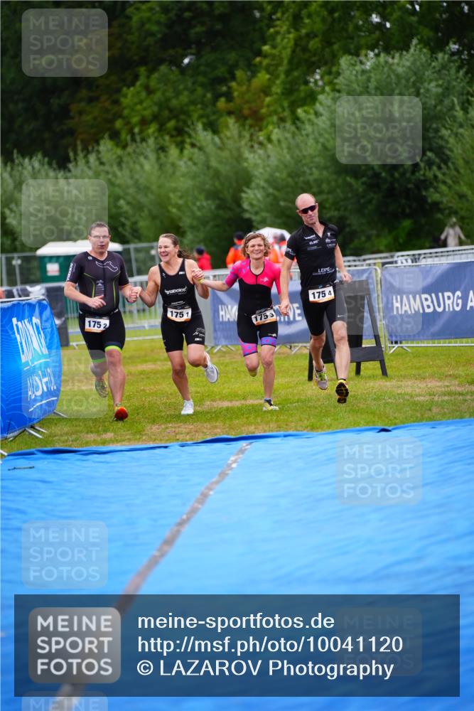 30.08.2026 - Elbe Triathlon Hamburg LAZAROV Photography http://msf.ph/oto/10041120 30.08.2026 16:18:19 Ziel  meine-sportfotos.de