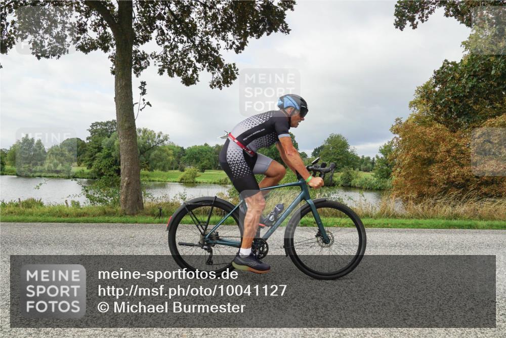 30.08.2026 - Elbe Triathlon Hamburg Michael Burmester http://msf.ph/oto/10041127 30.08.2026 11:01:32 Radfahren 941, 1367 meine-sportfotos.de