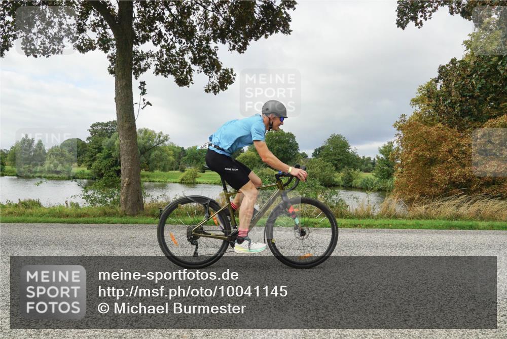 30.08.2026 - Elbe Triathlon Hamburg Michael Burmester http://msf.ph/oto/10041145 30.08.2026 11:01:57 Radfahren 1152 meine-sportfotos.de
