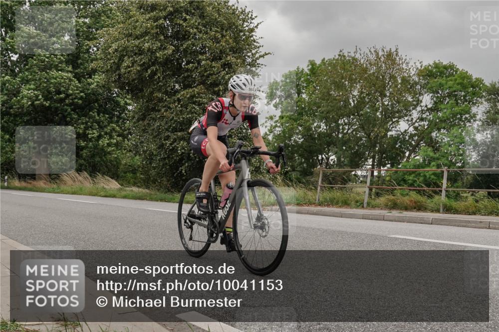 30.08.2026 - Elbe Triathlon Hamburg Michael Burmester http://msf.ph/oto/10041153 30.08.2026 14:18:47 Radfahren 130, 164 meine-sportfotos.de