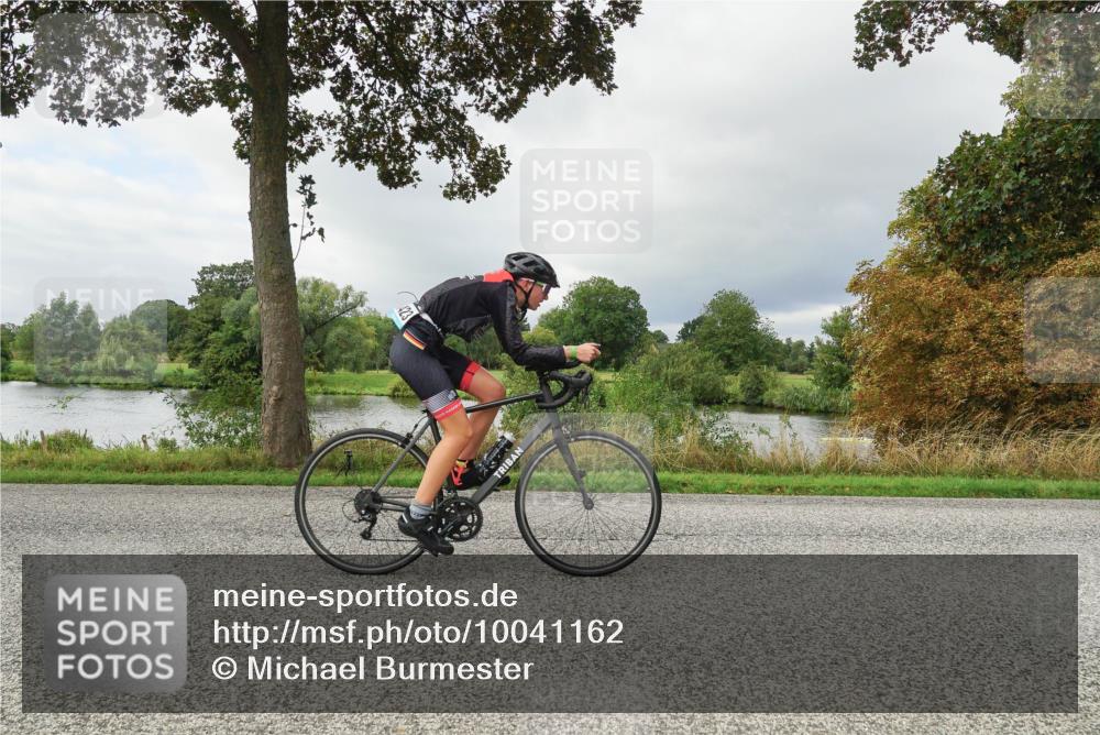 30.08.2026 - Elbe Triathlon Hamburg Michael Burmester http://msf.ph/oto/10041162 30.08.2026 11:02:19 Radfahren 1132, 1423 meine-sportfotos.de
