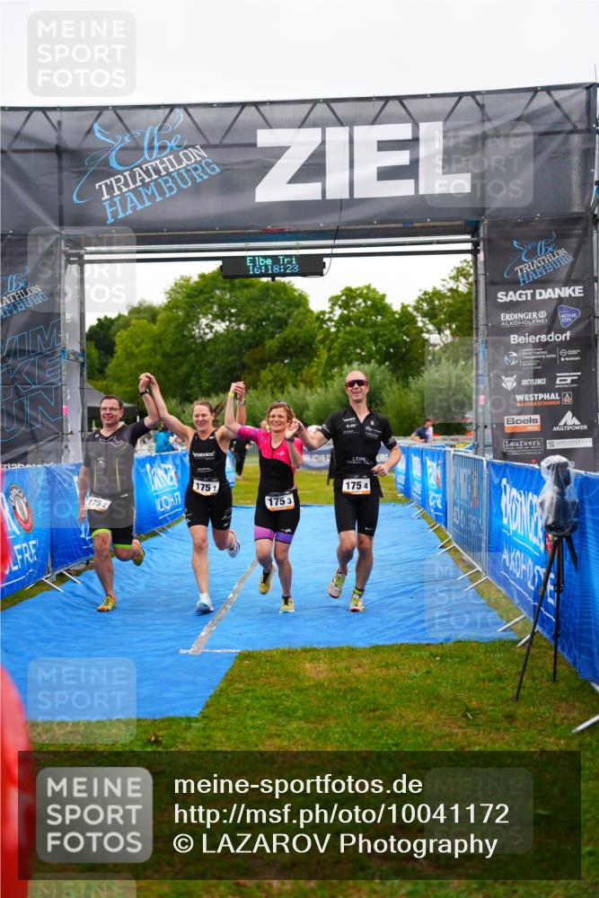 30.08.2026 - Elbe Triathlon Hamburg LAZAROV Photography http://msf.ph/oto/10041172 30.08.2026 16:18:23 Ziel  meine-sportfotos.de