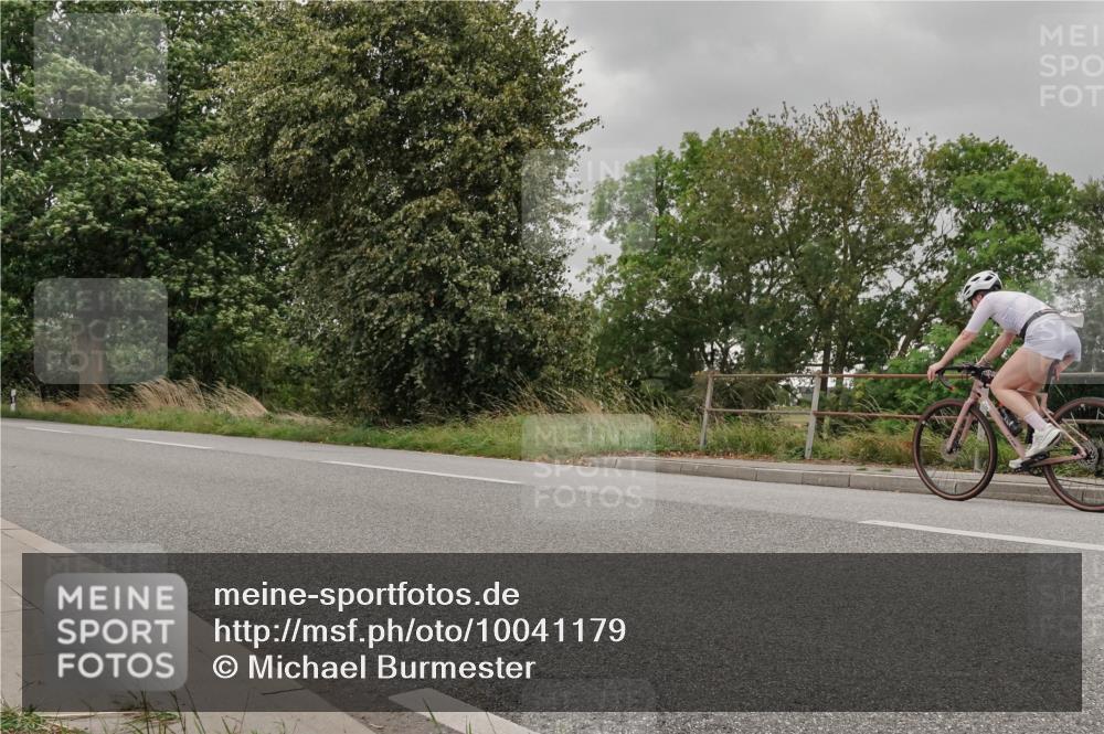 30.08.2026 - Elbe Triathlon Hamburg Michael Burmester http://msf.ph/oto/10041179 30.08.2026 14:18:55 Radfahren 130 meine-sportfotos.de