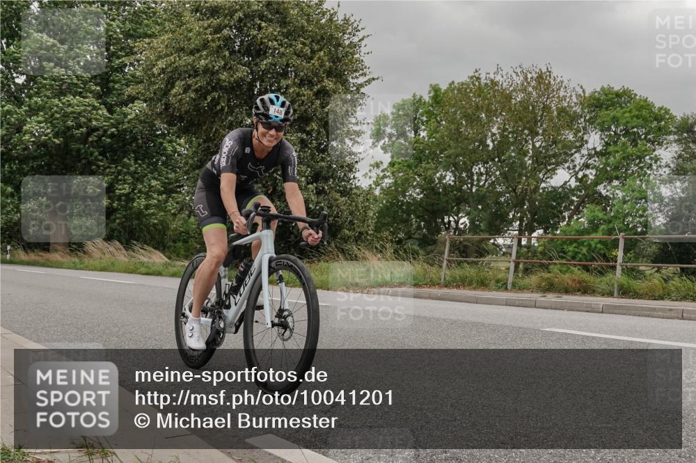 30.08.2026 - Elbe Triathlon Hamburg Michael Burmester http://msf.ph/oto/10041201 30.08.2026 14:19:13 Radfahren 148 meine-sportfotos.de