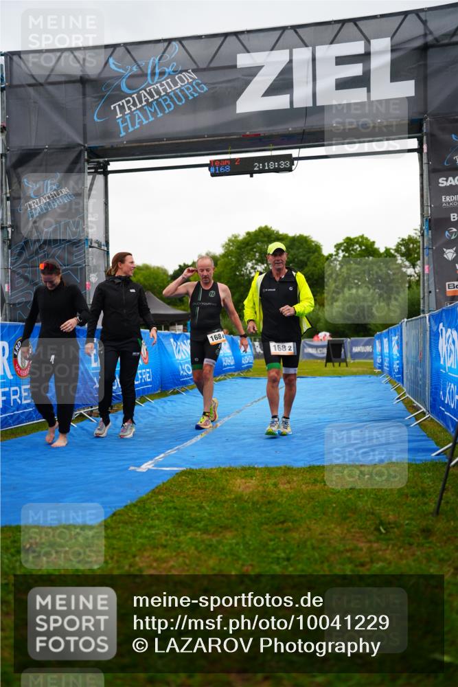 30.08.2026 - Elbe Triathlon Hamburg LAZAROV Photography http://msf.ph/oto/10041229 30.08.2026 16:18:32 Ziel  meine-sportfotos.de