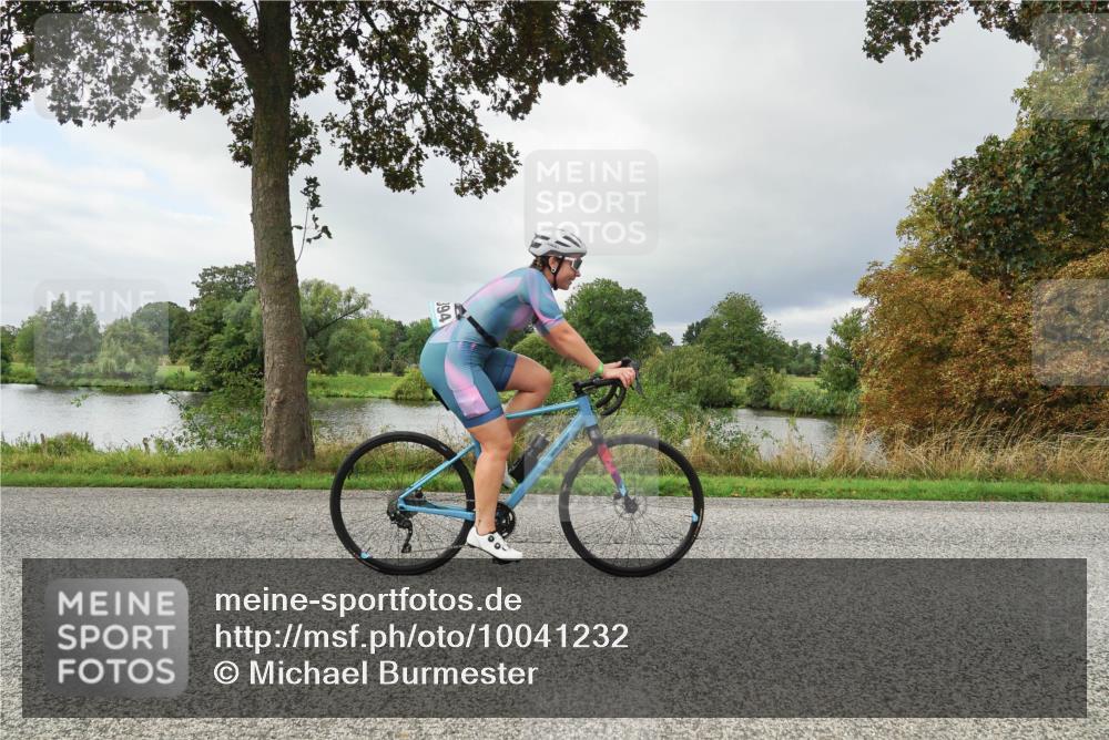 30.08.2026 - Elbe Triathlon Hamburg Michael Burmester http://msf.ph/oto/10041232 30.08.2026 11:03:05 Radfahren 1157, 1285, 1394, 1400 meine-sportfotos.de