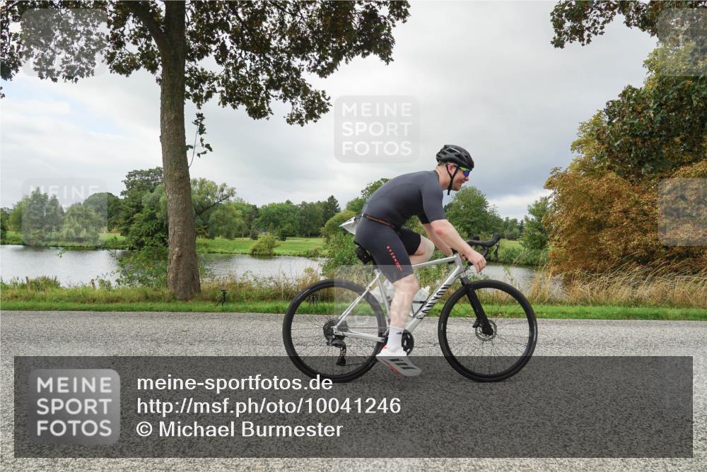 30.08.2026 - Elbe Triathlon Hamburg Michael Burmester http://msf.ph/oto/10041246 30.08.2026 11:03:18 Radfahren 1161, 1246, 1378 meine-sportfotos.de
