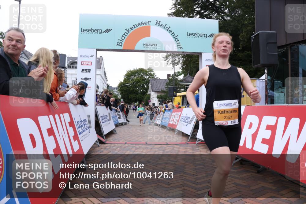 30.08.2026 - Blankeneser Heldenlauf Lena Gebhardt http://msf.ph/oto/10041263 30.08.2026 11:46:30 Ziel 2097, 2321, 2413, 2420, 2532 meine-sportfotos.de