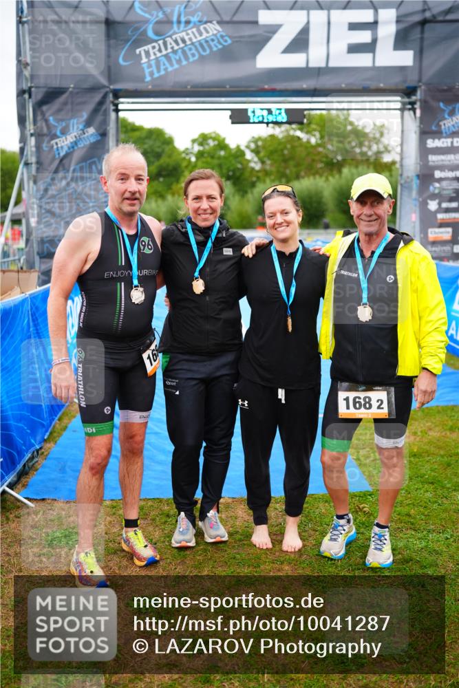 30.08.2026 - Elbe Triathlon Hamburg LAZAROV Photography http://msf.ph/oto/10041287 30.08.2026 16:19:03 Ziel  meine-sportfotos.de