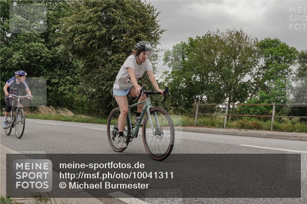 30.08.2026 - Elbe Triathlon Hamburg Michael Burmester http://msf.ph/oto/10041311 30.08.2026 14:19:52 Radfahren 136, 143, 167 meine-sportfotos.de