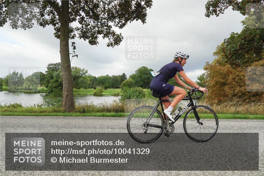 30.08.2026 - Elbe Triathlon Hamburg Michael Burmester http://msf.ph/oto/10041329 30.08.2026 11:04:32 Radfahren 1169, 1392, 1403, 1404 meine-sportfotos.de