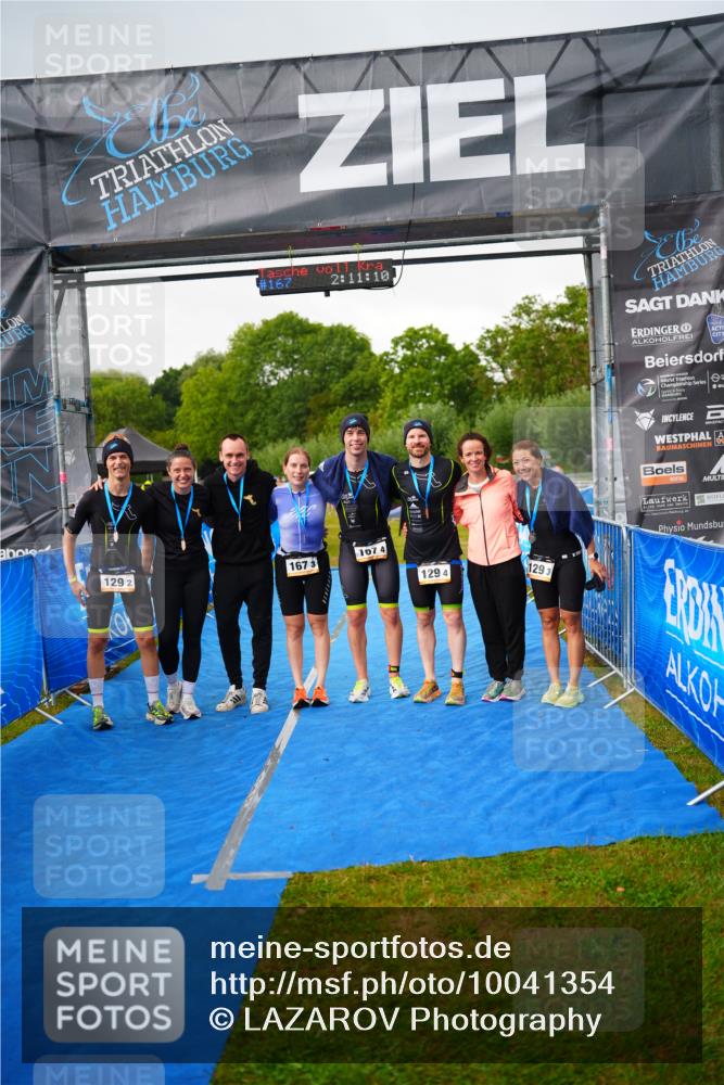 30.08.2026 - Elbe Triathlon Hamburg LAZAROV Photography http://msf.ph/oto/10041354 30.08.2026 16:20:36 Ziel  meine-sportfotos.de