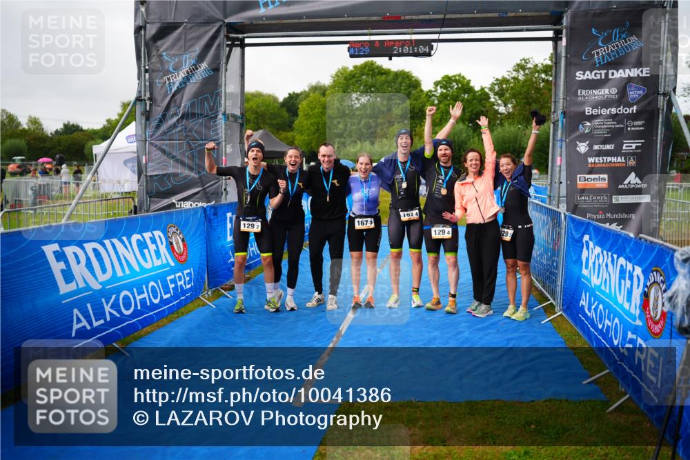 30.08.2026 - Elbe Triathlon Hamburg LAZAROV Photography http://msf.ph/oto/10041386 30.08.2026 16:20:41 Ziel  meine-sportfotos.de