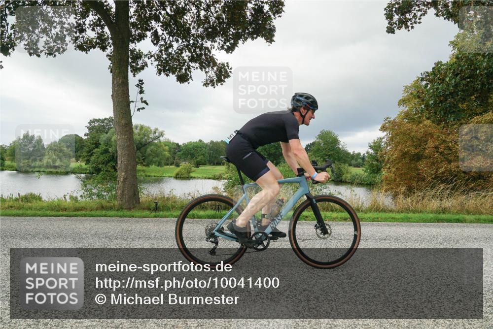 30.08.2026 - Elbe Triathlon Hamburg Michael Burmester http://msf.ph/oto/10041400 30.08.2026 11:05:25 Radfahren 1266, 1387, 1396 meine-sportfotos.de