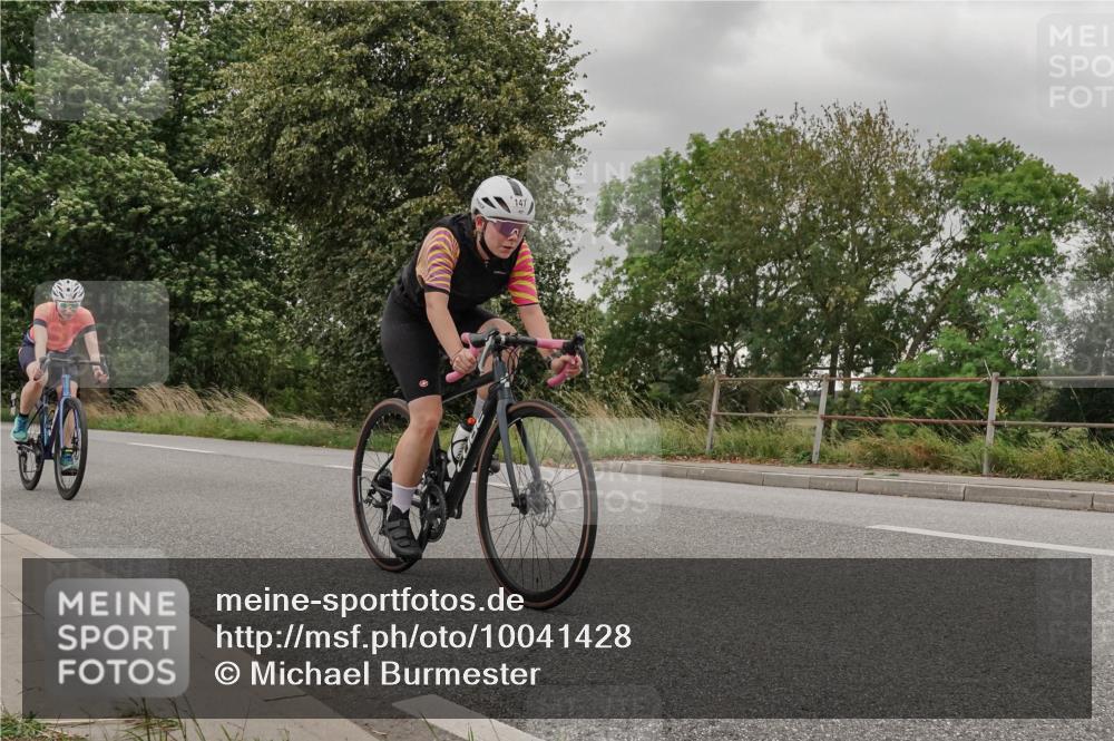 30.08.2026 - Elbe Triathlon Hamburg Michael Burmester http://msf.ph/oto/10041428 30.08.2026 14:20:56 Radfahren 146, 147, 165, 172 meine-sportfotos.de