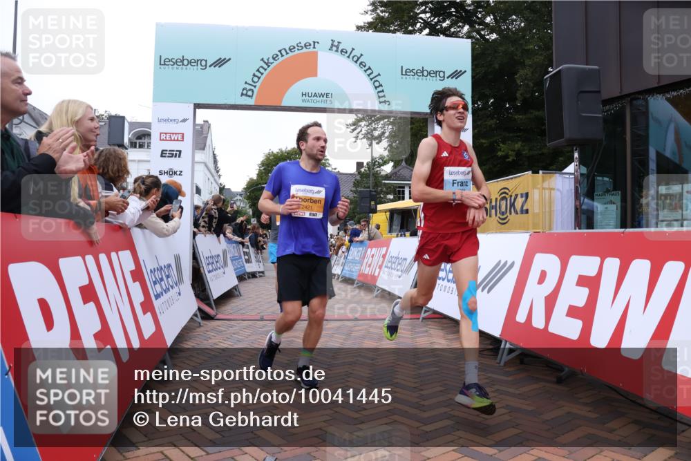 30.08.2026 - Blankeneser Heldenlauf Lena Gebhardt http://msf.ph/oto/10041445 30.08.2026 11:46:46 Ziel 2421, 2929, 4221 meine-sportfotos.de