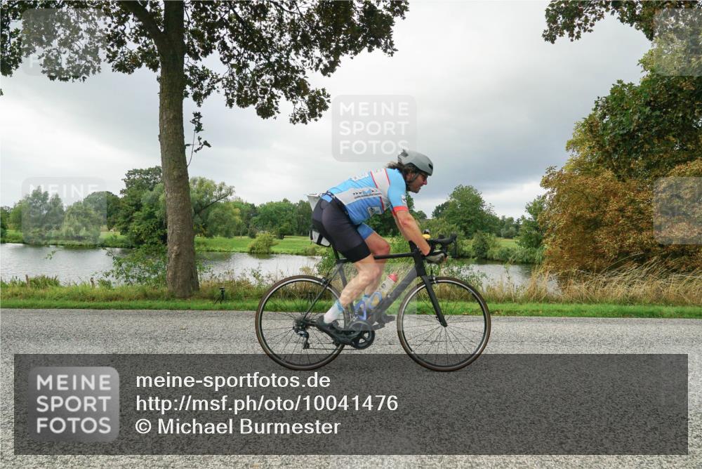 30.08.2026 - Elbe Triathlon Hamburg Michael Burmester http://msf.ph/oto/10041476 30.08.2026 11:06:07 Radfahren 896, 1303, 1305, 1390, 1442, 1457 meine-sportfotos.de