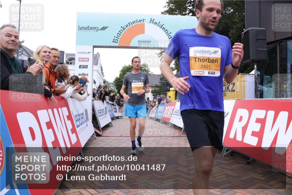 30.08.2026 - Blankeneser Heldenlauf Lena Gebhardt http://msf.ph/oto/10041487 30.08.2026 11:46:47 Ziel 2421, 2929, 4221 meine-sportfotos.de