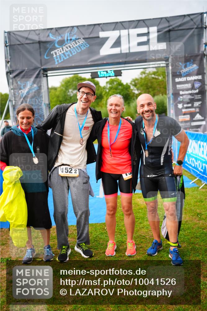 30.08.2026 - Elbe Triathlon Hamburg LAZAROV Photography http://msf.ph/oto/10041526 30.08.2026 16:22:01 Ziel  meine-sportfotos.de