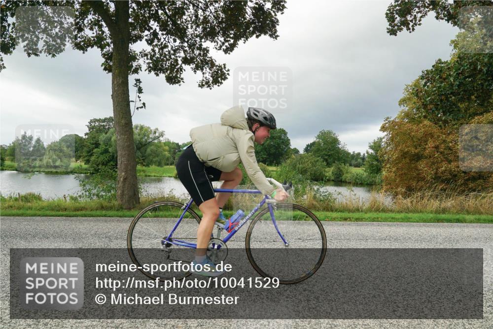 30.08.2026 - Elbe Triathlon Hamburg Michael Burmester http://msf.ph/oto/10041529 30.08.2026 11:06:43 Radfahren 1146, 1209, 1405 meine-sportfotos.de
