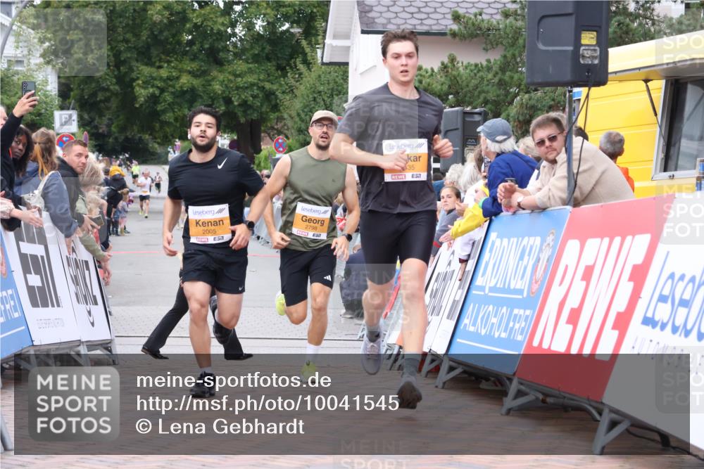 30.08.2026 - Blankeneser Heldenlauf Lena Gebhardt http://msf.ph/oto/10041545 30.08.2026 11:46:50 Ziel 2005, 2421, 2435, 2798, 2929, 4221 meine-sportfotos.de