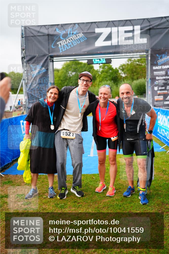 30.08.2026 - Elbe Triathlon Hamburg LAZAROV Photography http://msf.ph/oto/10041559 30.08.2026 16:22:03 Ziel  meine-sportfotos.de