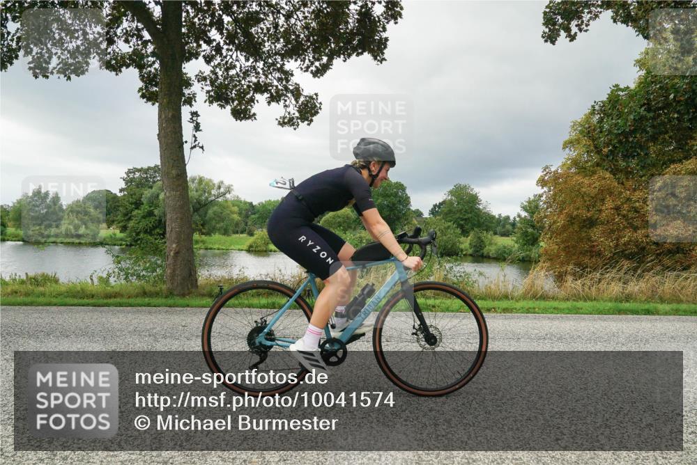 30.08.2026 - Elbe Triathlon Hamburg Michael Burmester http://msf.ph/oto/10041574 30.08.2026 11:07:27 Radfahren 1242, 1273, 1402 meine-sportfotos.de