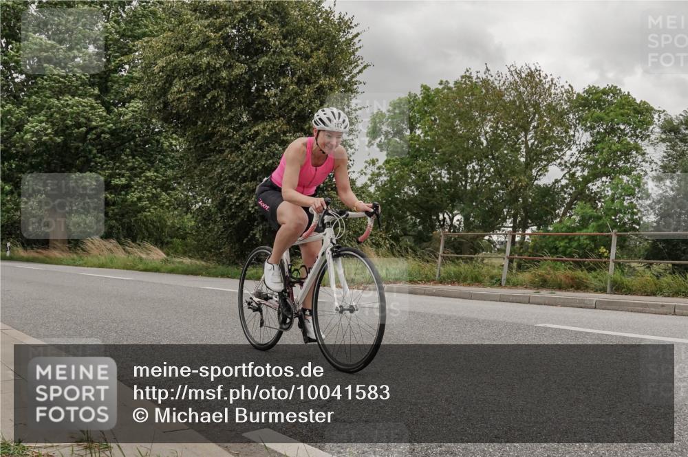 30.08.2026 - Elbe Triathlon Hamburg Michael Burmester http://msf.ph/oto/10041583 30.08.2026 14:22:10 Radfahren 162 meine-sportfotos.de