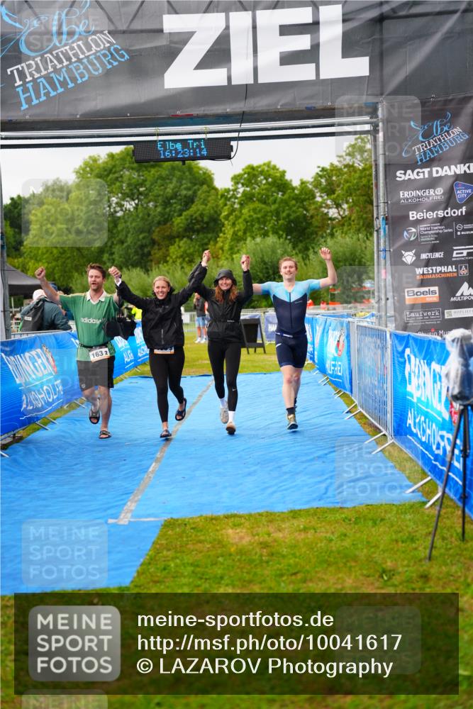 30.08.2026 - Elbe Triathlon Hamburg LAZAROV Photography http://msf.ph/oto/10041617 30.08.2026 16:23:14 Ziel  meine-sportfotos.de