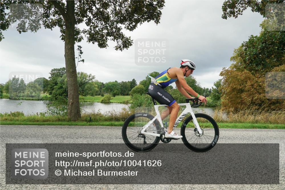 30.08.2026 - Elbe Triathlon Hamburg Michael Burmester http://msf.ph/oto/10041626 30.08.2026 11:07:47 Radfahren 1300, 1354, 1364, 1386, 1417, 1438, 1578 meine-sportfotos.de