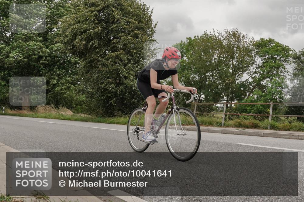 30.08.2026 - Elbe Triathlon Hamburg Michael Burmester http://msf.ph/oto/10041641 30.08.2026 14:22:28 Radfahren 133, 142, 153 meine-sportfotos.de