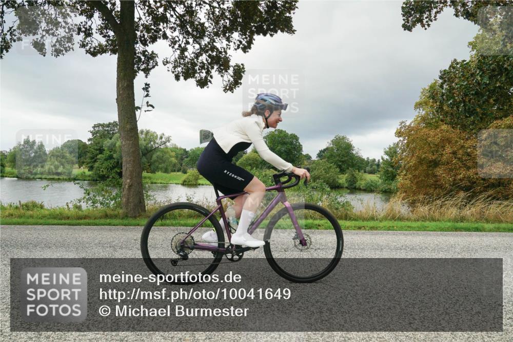 30.08.2026 - Elbe Triathlon Hamburg Michael Burmester http://msf.ph/oto/10041649 30.08.2026 11:07:57 Radfahren 907, 1287, 1325 meine-sportfotos.de