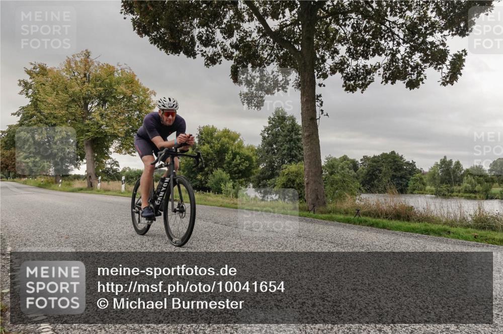 30.08.2026 - Elbe Triathlon Hamburg Michael Burmester http://msf.ph/oto/10041654 30.08.2026 09:09:01 Radfahren 254, 444 meine-sportfotos.de