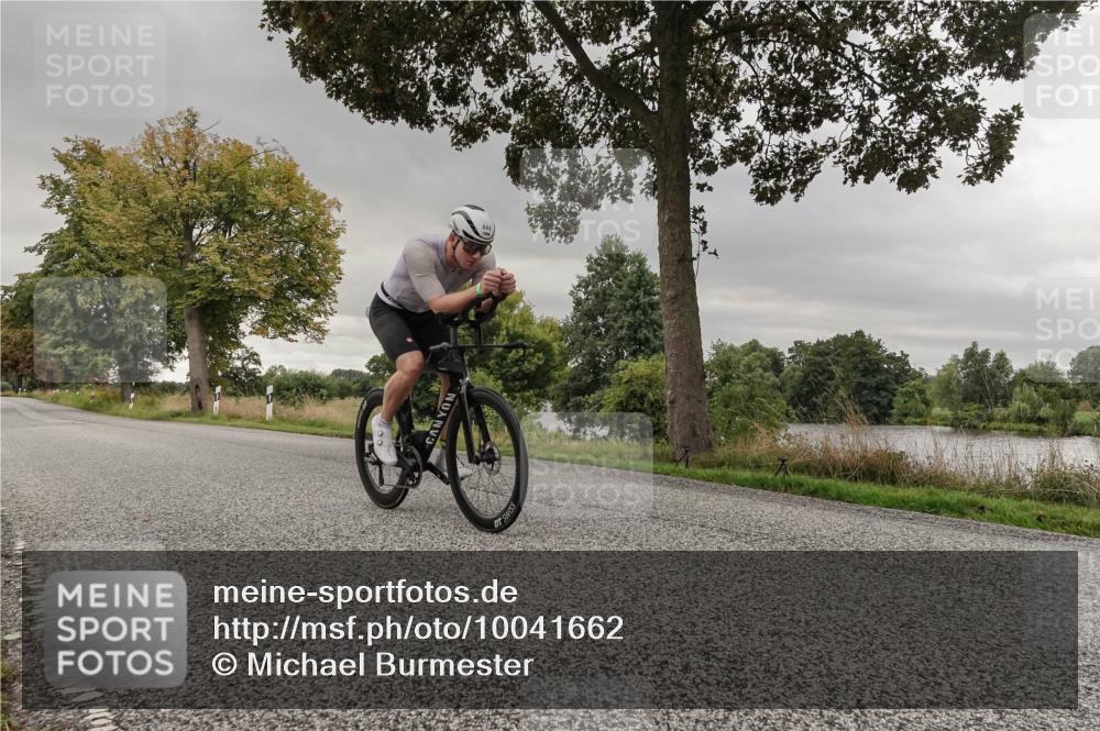 30.08.2026 - Elbe Triathlon Hamburg Michael Burmester http://msf.ph/oto/10041662 30.08.2026 09:09:09 Radfahren 193, 286, 411, 444 meine-sportfotos.de