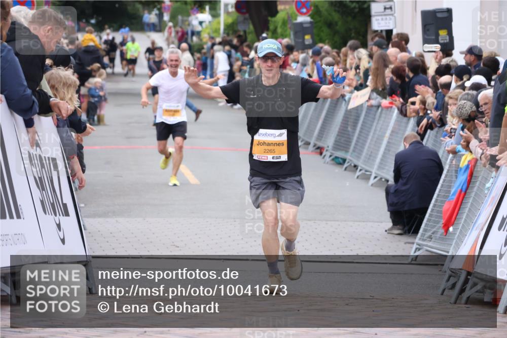30.08.2026 - Blankeneser Heldenlauf Lena Gebhardt http://msf.ph/oto/10041673 30.08.2026 11:47:04 Ziel 2265 meine-sportfotos.de
