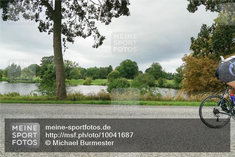 30.08.2026 - Elbe Triathlon Hamburg Michael Burmester http://msf.ph/oto/10041687 30.08.2026 11:08:17 Radfahren 1277, 1310, 1311, 1398 meine-sportfotos.de