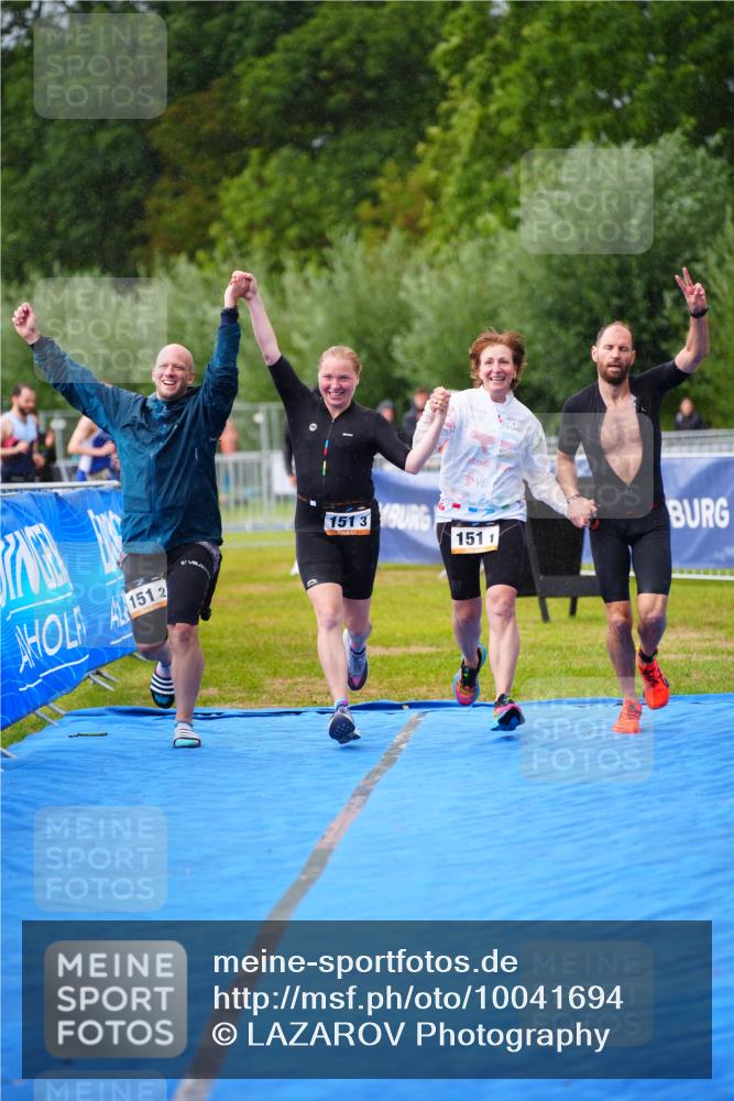 30.08.2026 - Elbe Triathlon Hamburg LAZAROV Photography http://msf.ph/oto/10041694 30.08.2026 16:23:50 Ziel  meine-sportfotos.de