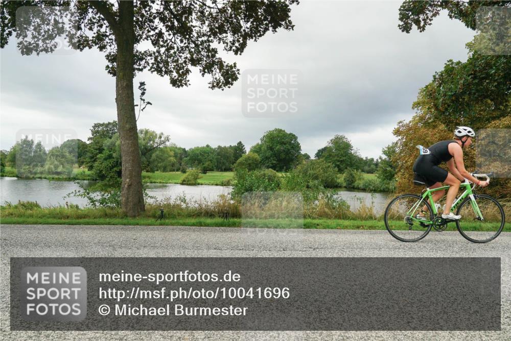 30.08.2026 - Elbe Triathlon Hamburg Michael Burmester http://msf.ph/oto/10041696 30.08.2026 11:08:27 Radfahren 1087, 1245, 1489 meine-sportfotos.de