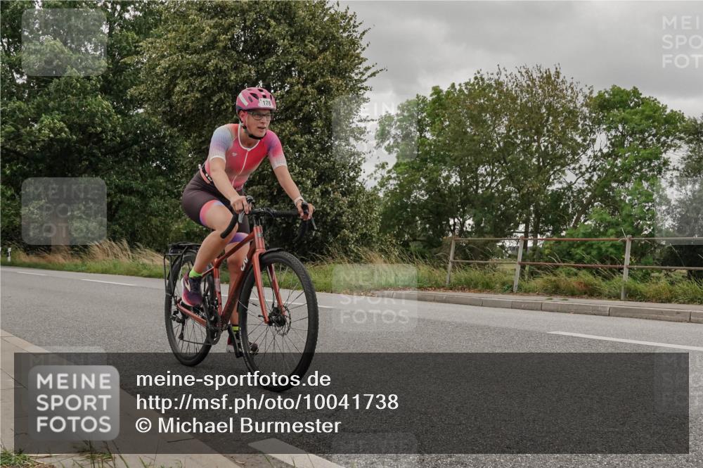 30.08.2026 - Elbe Triathlon Hamburg Michael Burmester http://msf.ph/oto/10041738 30.08.2026 14:23:51 Radfahren 137, 178 meine-sportfotos.de