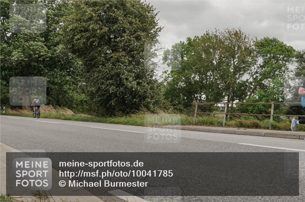 30.08.2026 - Elbe Triathlon Hamburg Michael Burmester http://msf.ph/oto/10041785 30.08.2026 14:24:13 Radfahren  meine-sportfotos.de