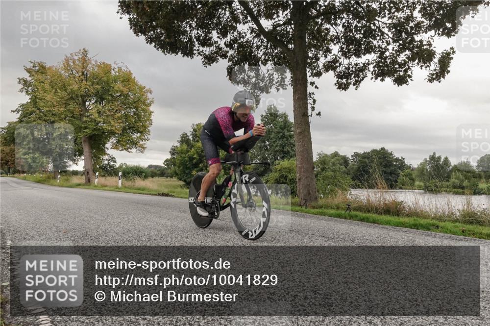 30.08.2026 - Elbe Triathlon Hamburg Michael Burmester http://msf.ph/oto/10041829 30.08.2026 09:10:19 Radfahren 227, 301, 313 meine-sportfotos.de