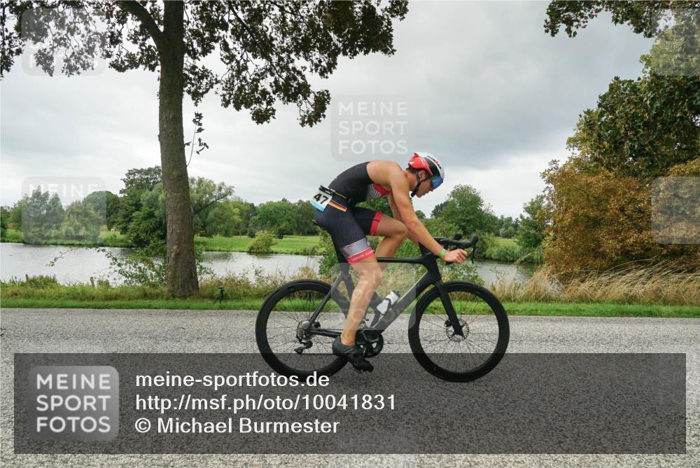 30.08.2026 - Elbe Triathlon Hamburg Michael Burmester http://msf.ph/oto/10041831 30.08.2026 11:10:47 Radfahren 1447, 1452, 1463 meine-sportfotos.de