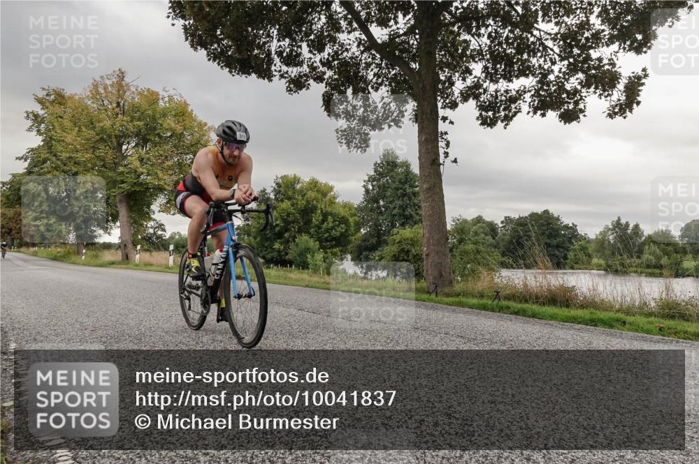 30.08.2026 - Elbe Triathlon Hamburg Michael Burmester http://msf.ph/oto/10041837 30.08.2026 09:10:22 Radfahren 227, 294, 313 meine-sportfotos.de