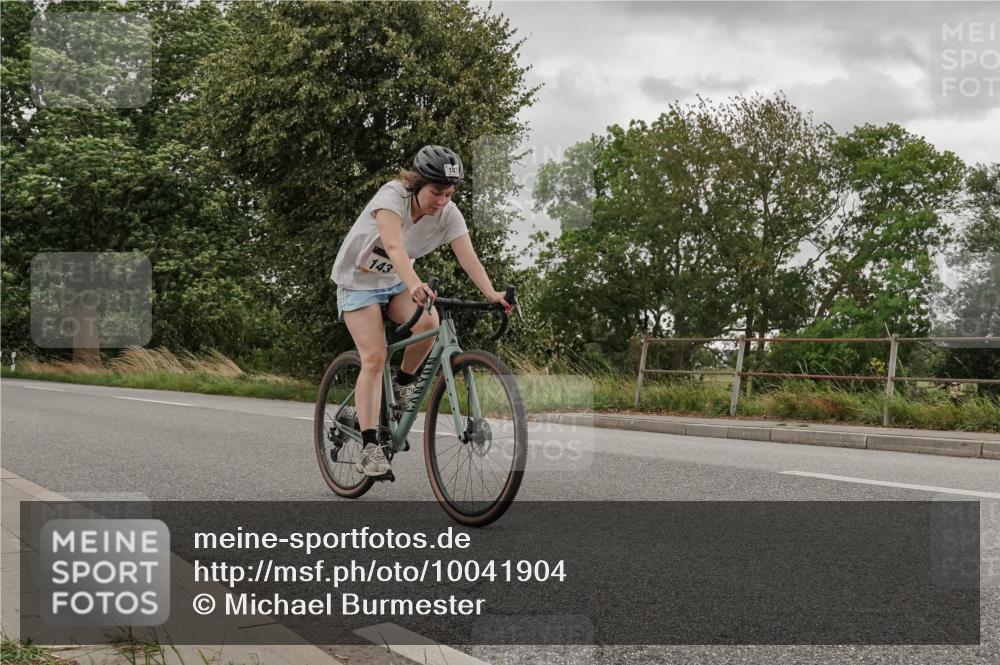 30.08.2026 - Elbe Triathlon Hamburg Michael Burmester http://msf.ph/oto/10041904 30.08.2026 14:27:24 Radfahren 143 meine-sportfotos.de