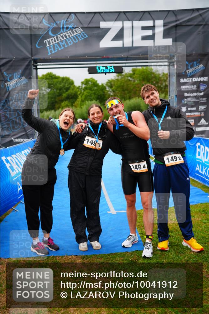 30.08.2026 - Elbe Triathlon Hamburg LAZAROV Photography http://msf.ph/oto/10041912 30.08.2026 16:25:33 Ziel  meine-sportfotos.de