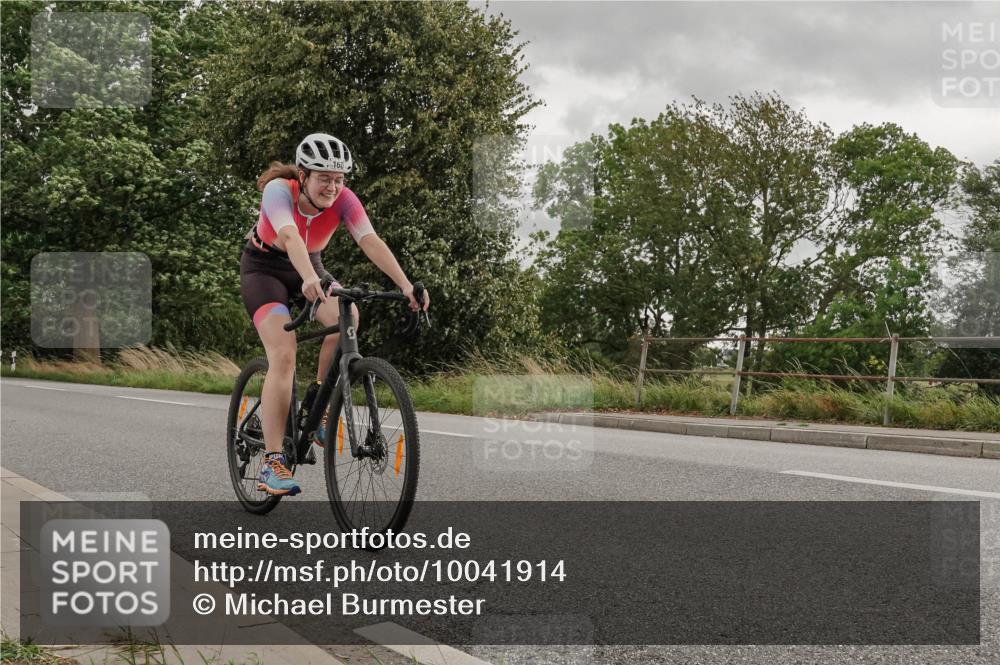 30.08.2026 - Elbe Triathlon Hamburg Michael Burmester http://msf.ph/oto/10041914 30.08.2026 14:28:04 Radfahren 160 meine-sportfotos.de